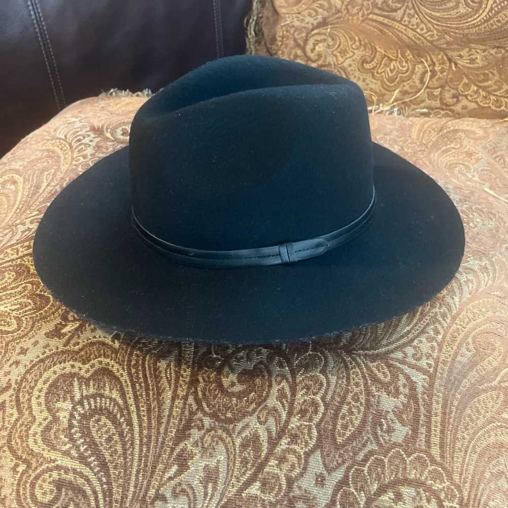 ecote’ Black Wool Hat, One Size